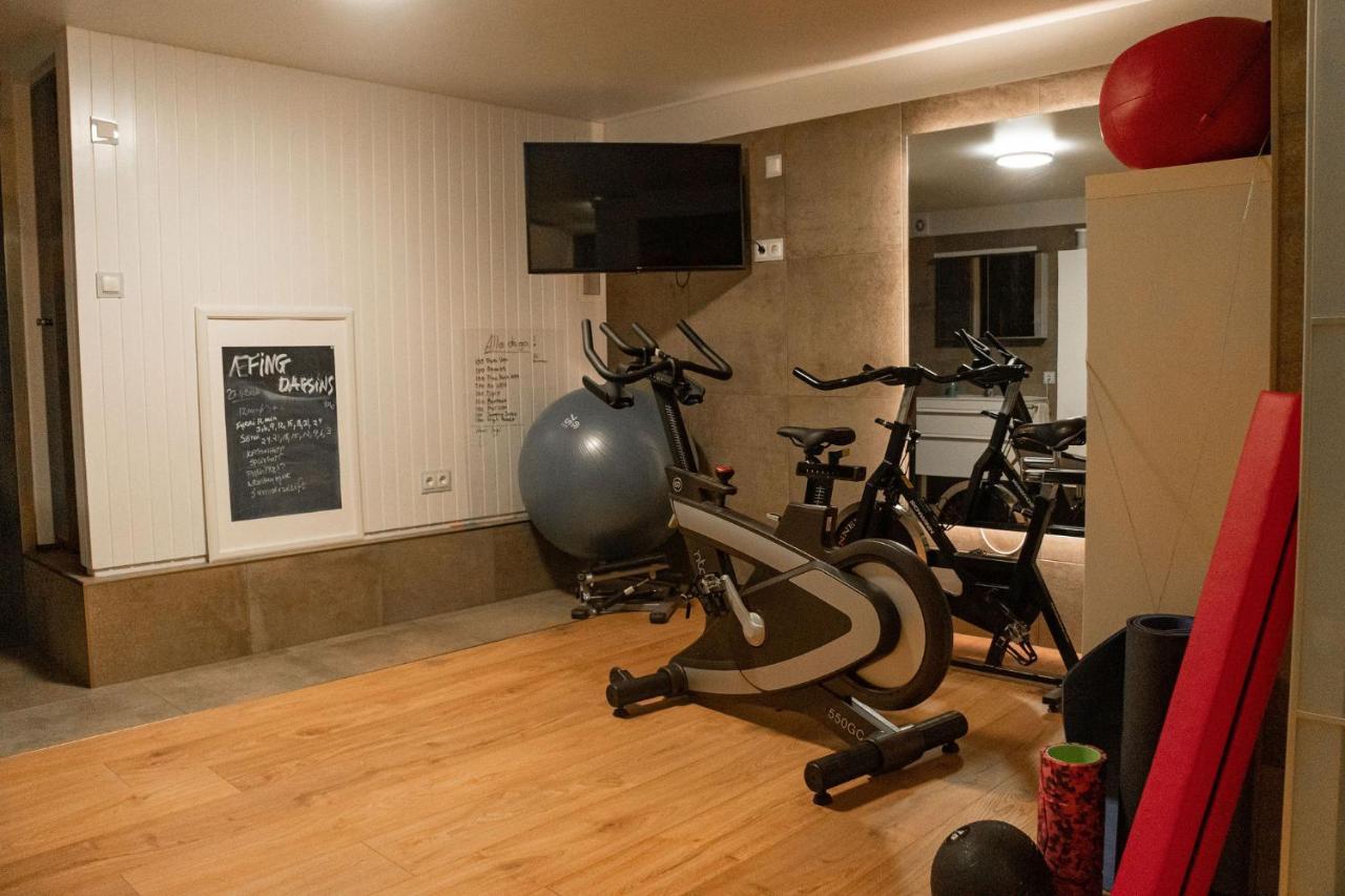Smart Luxury - Gaming Arena, Gym, Sauna And Jacuzzi كيفلافيك المظهر الخارجي الصورة
